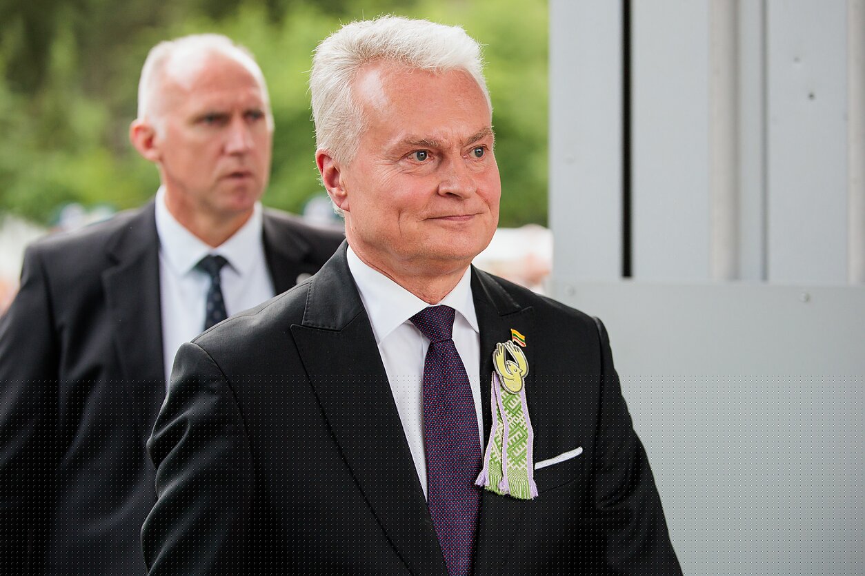 Nausėda pasveikino naujai išrinktą Vengrijos prezidentą Andrašą Baką