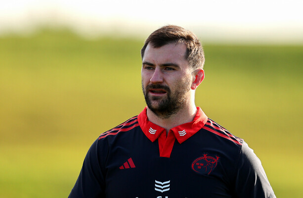 Diarmuid Barron signs new Munster contract