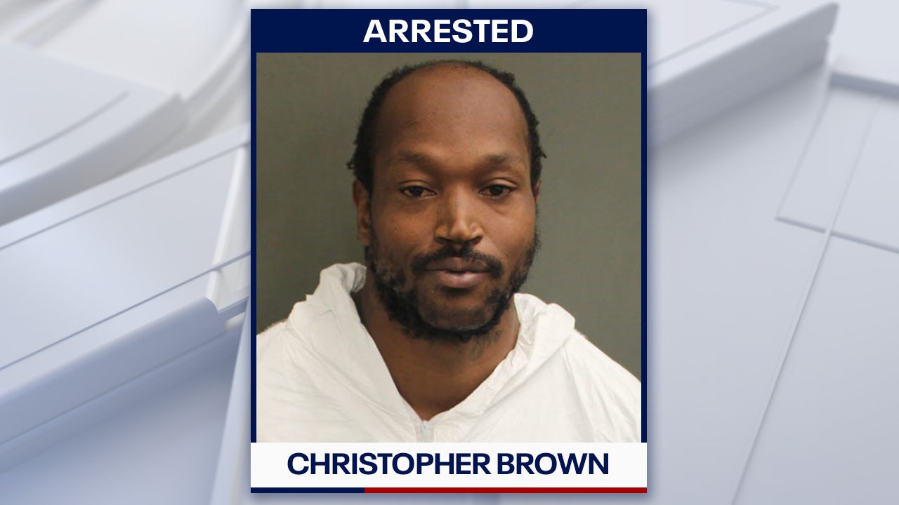 Man charged with stabbing father to death in Orlando, police say