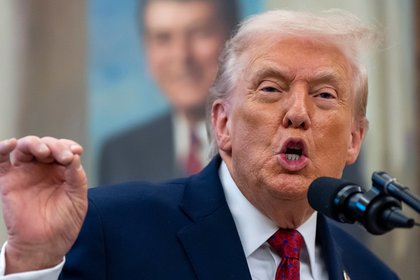 Trump is destroying America; he must be stopped