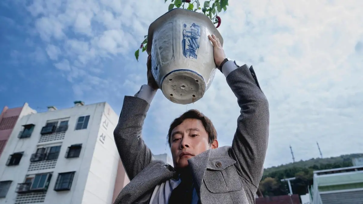 In No Other Choice, Park Chan-wook finds dark comedy in the job market