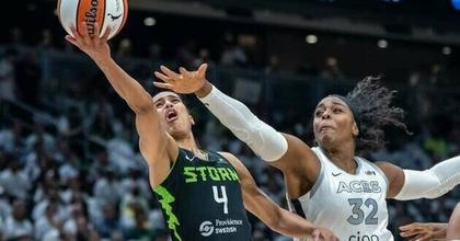 Against odds, Storm in position for huge upset of Aces in Las Vegas
