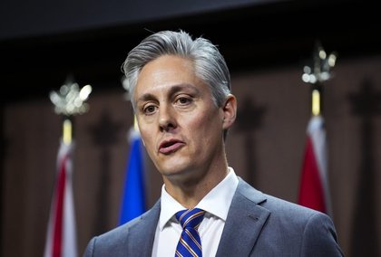 Federal money for Arctic projects should go the the territories: N.W.T premier