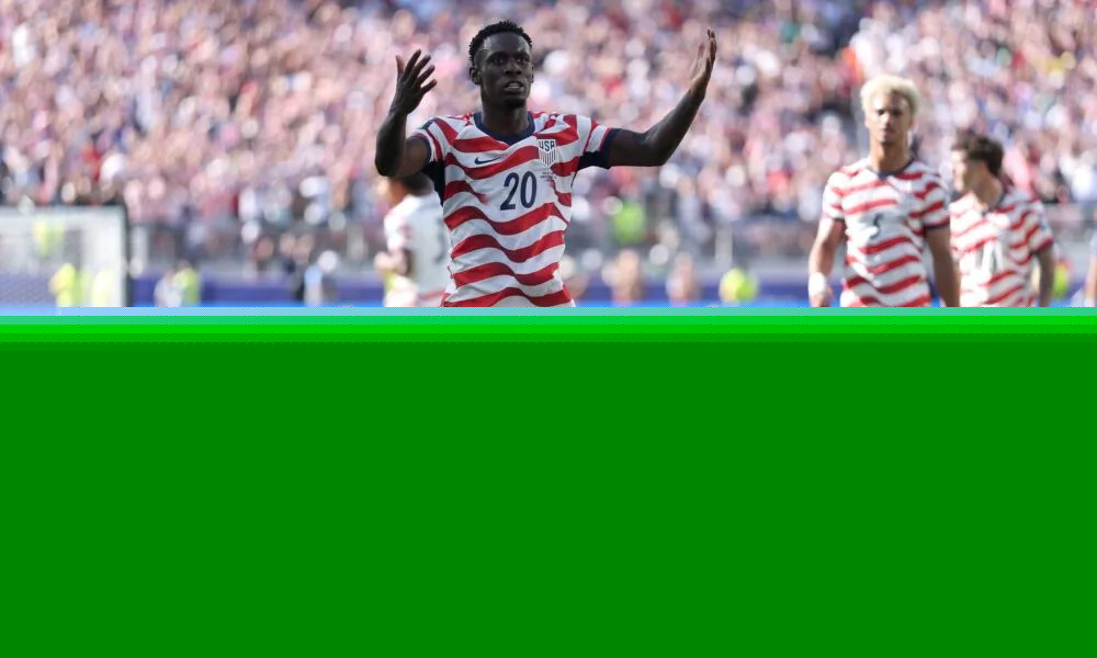 Tottenham step up £51m pursuit of Folarin Balogun