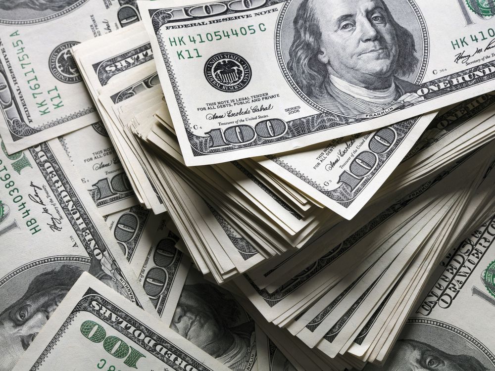 U.S. dollar extends declines as government shutdown begins