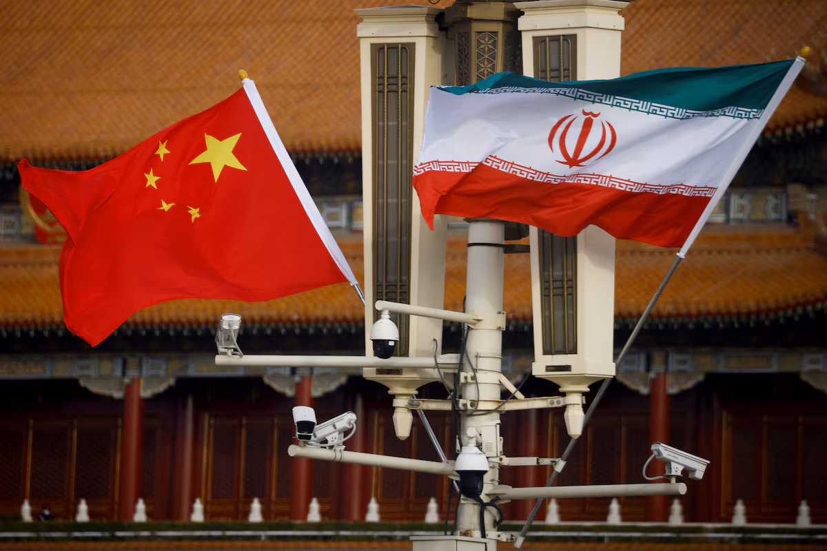 Shiinaha oo ka iibinayo Iran gantaalada garabka laga rido