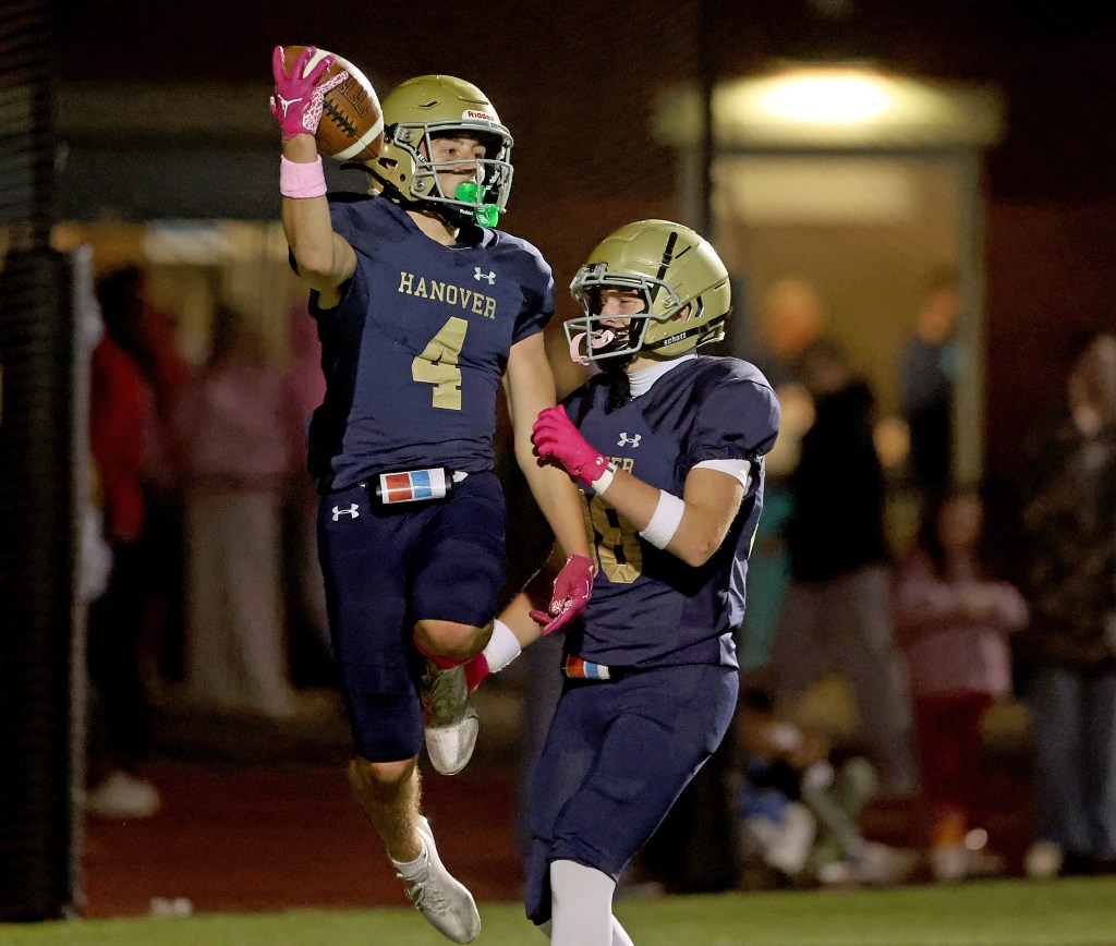 Hanover outlasts Pembroke in Patriot League thriller, 48-40
