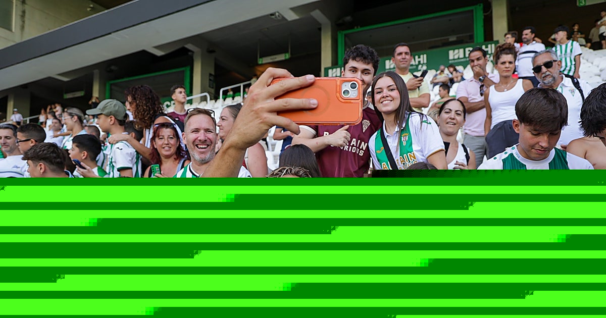 El Córdoba CF se da un baño de cordobesismo en El Arcángel: «Es una plantilla muy joven, pero podemos lograr grandes cosas»