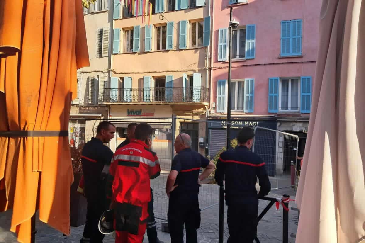 « On ne sait pas d’où vient l’avarie » : le plancher d’un immeuble s’effondre à Lorgues ce mardi, cinq personnes relogées en urgence