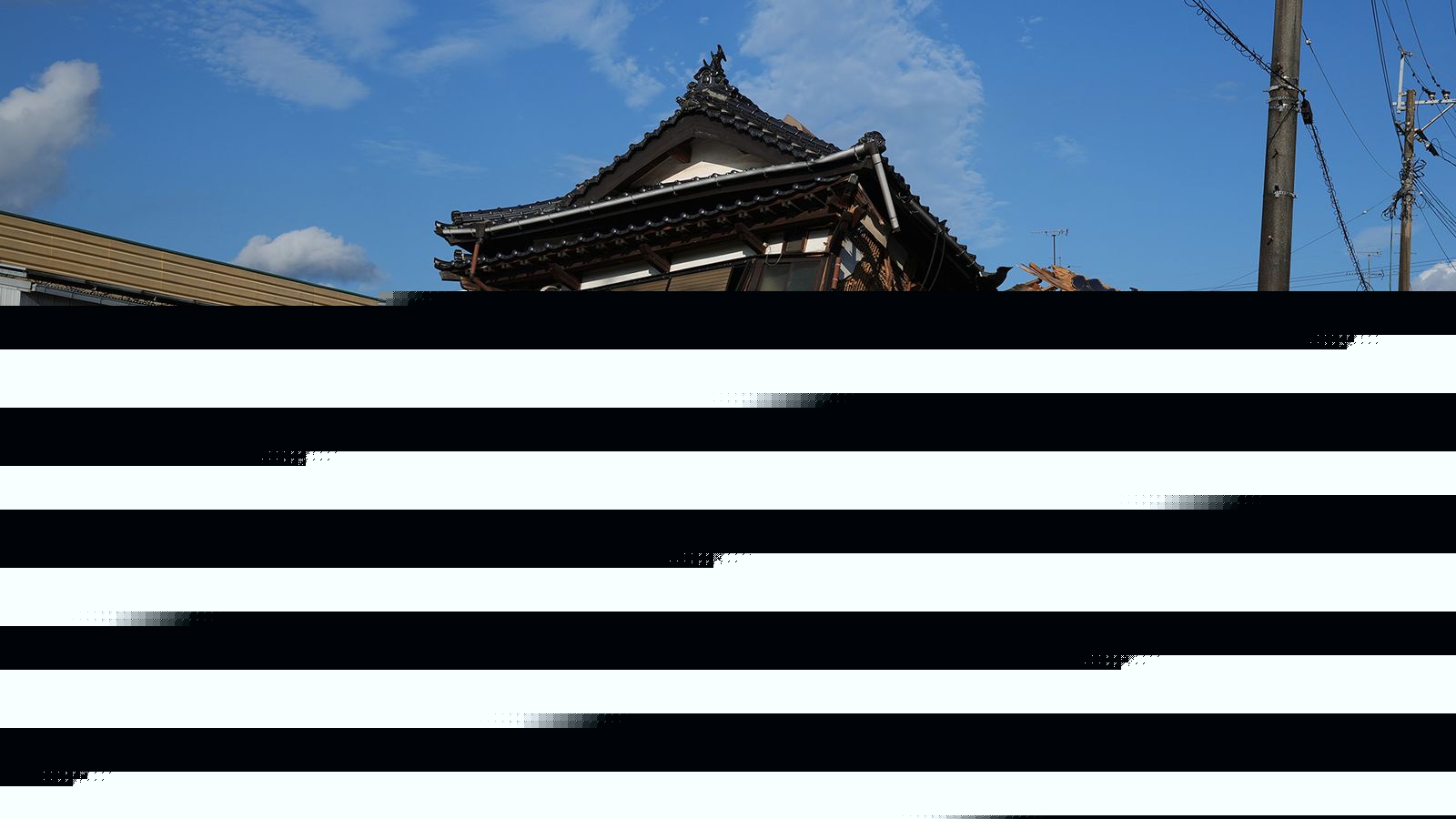 Japanese PM makes brief visit to Kumamoto quake zone