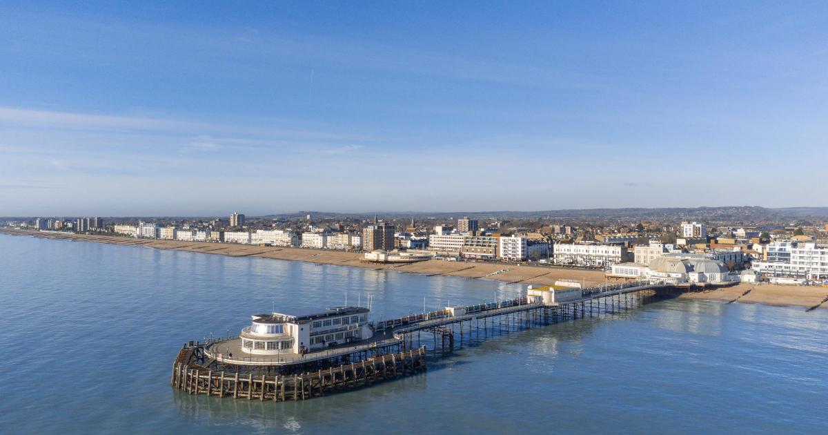 Sussex pier hailed as the 'foodiest' in UK months after new restaurant opening
