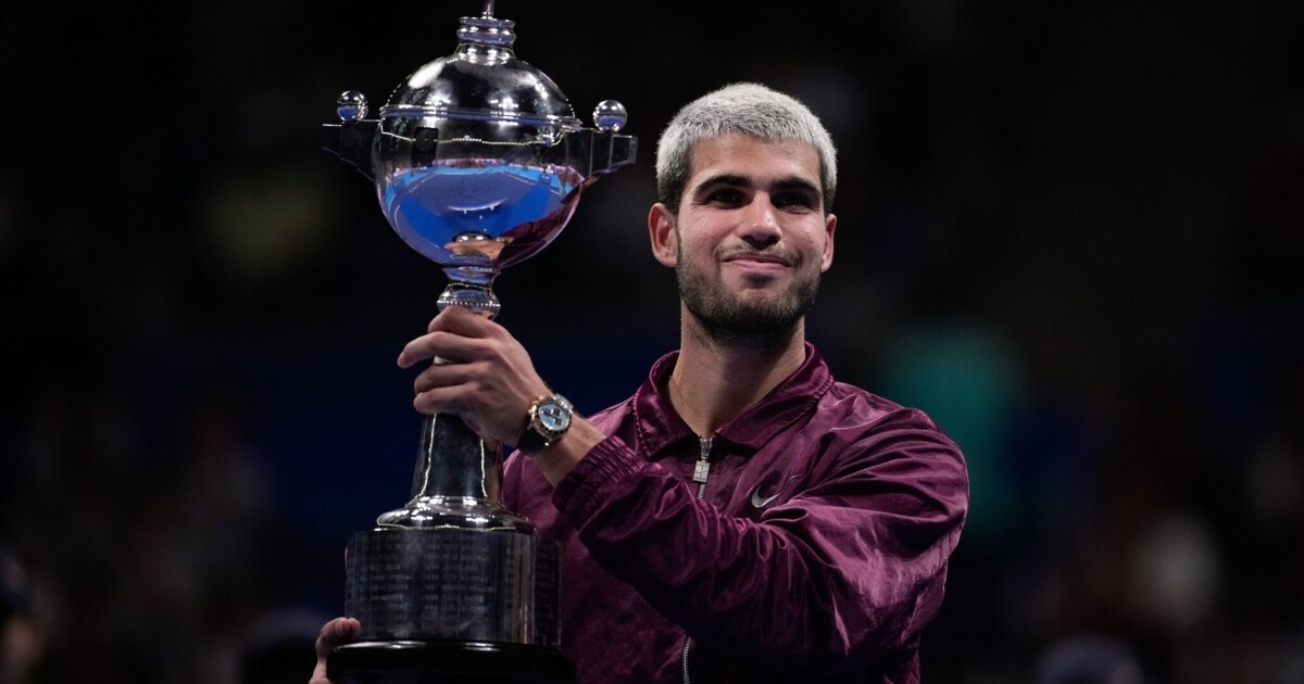 Triumph in Tokio - Carlos Alcaraz gewinnt achten Titel der Saison