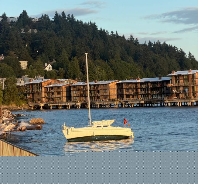 Beached boat back on West Seattle shore