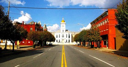 The Underrated City In Arkansas Where You Can Live Simply Without Breaking The Bank