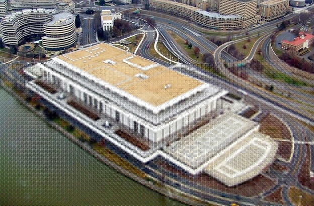 Trump will Yachthafen und Luxusrestaurants am Kennedy Center bauen