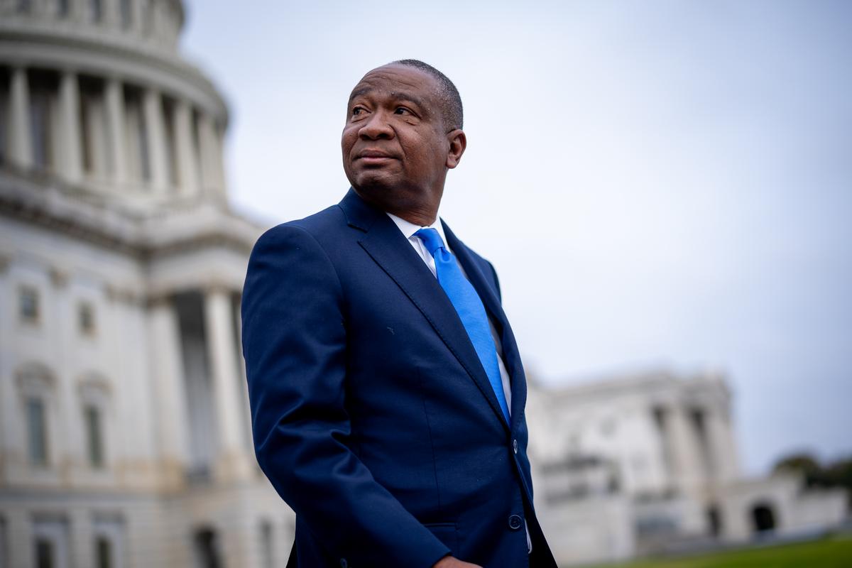 Louisiana Congressman's Oracle Stock Buys Raise Questions