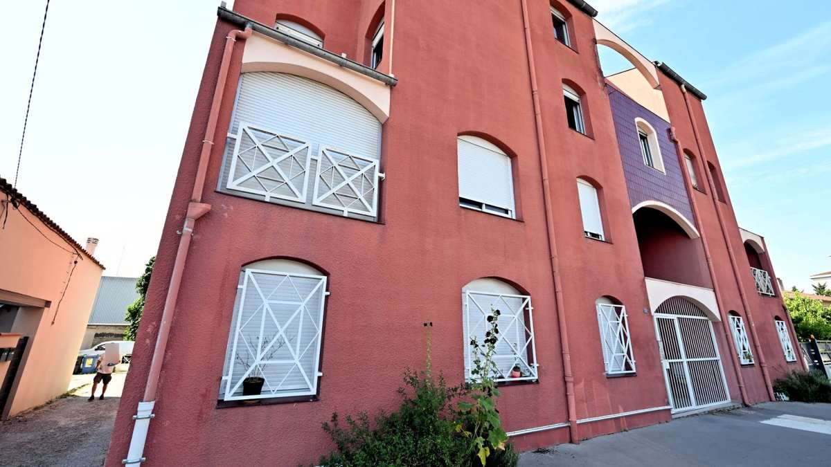 À cinq minutes à pied du lycée Airbus, Maureen avait trouvé l’appartement idéal : elle y a été assassinée de soixante-deux coups de couteau