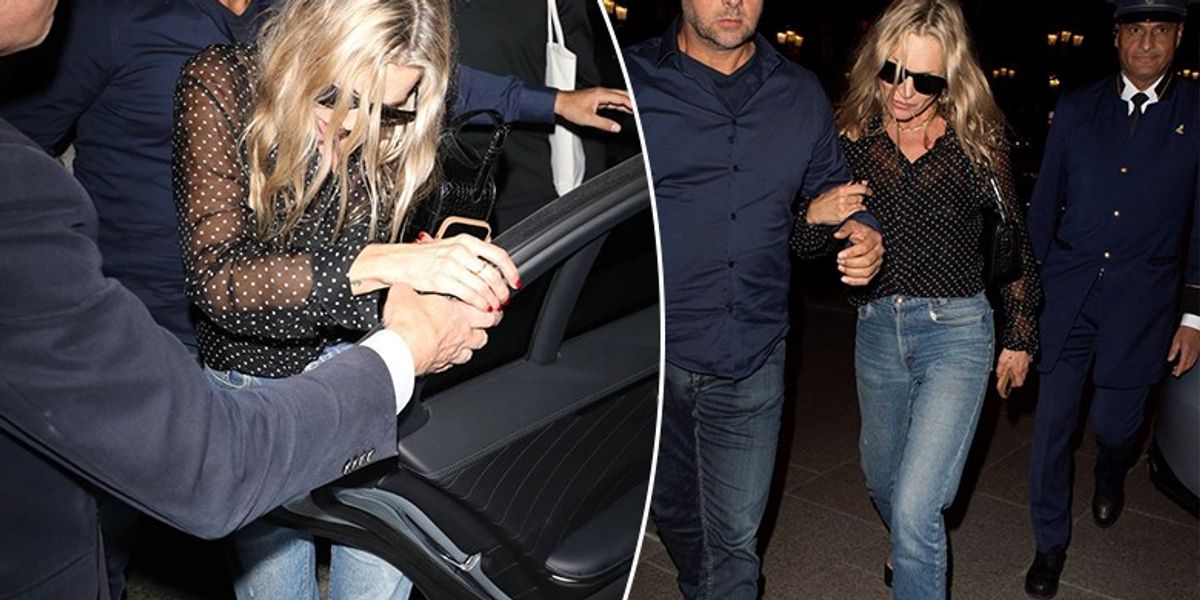 Kate Moss fotografohet në gjendje jo të mirë në Paris - supermodelja e lodhur dhe e dehur mbahet te krahët e një shoku në mbrëmje