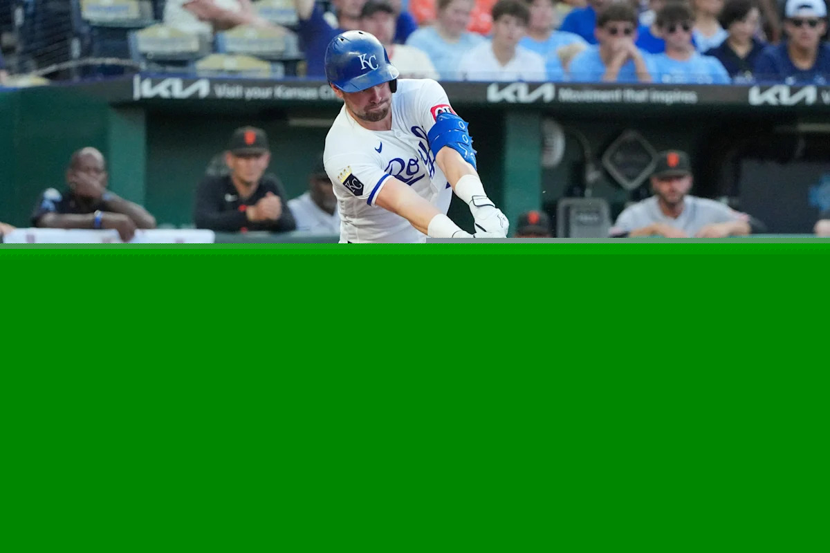 Royals walkoff the Giants with bunts