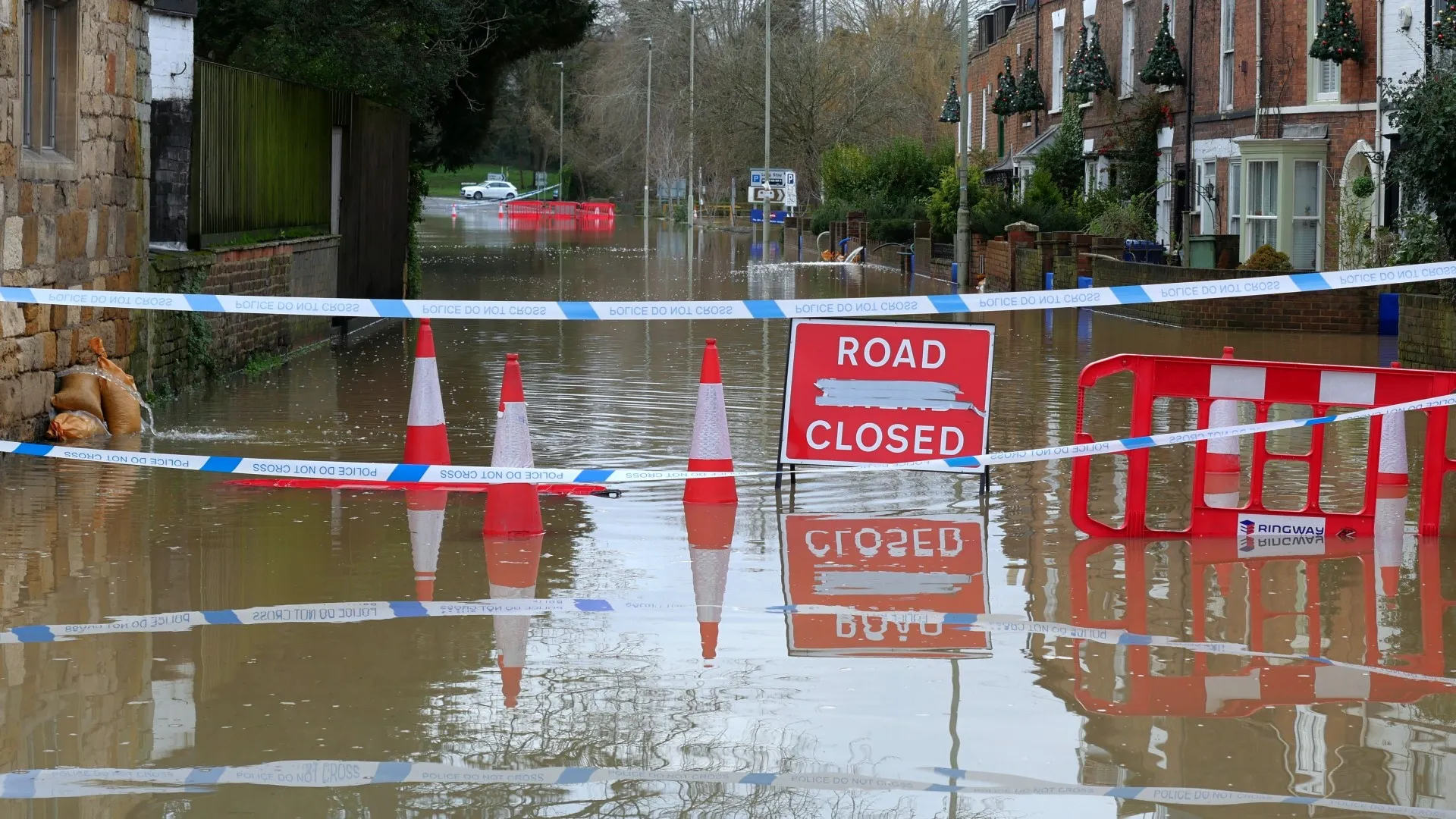 Flood action: NFCC calls for funding-backed duty for England flood rescues