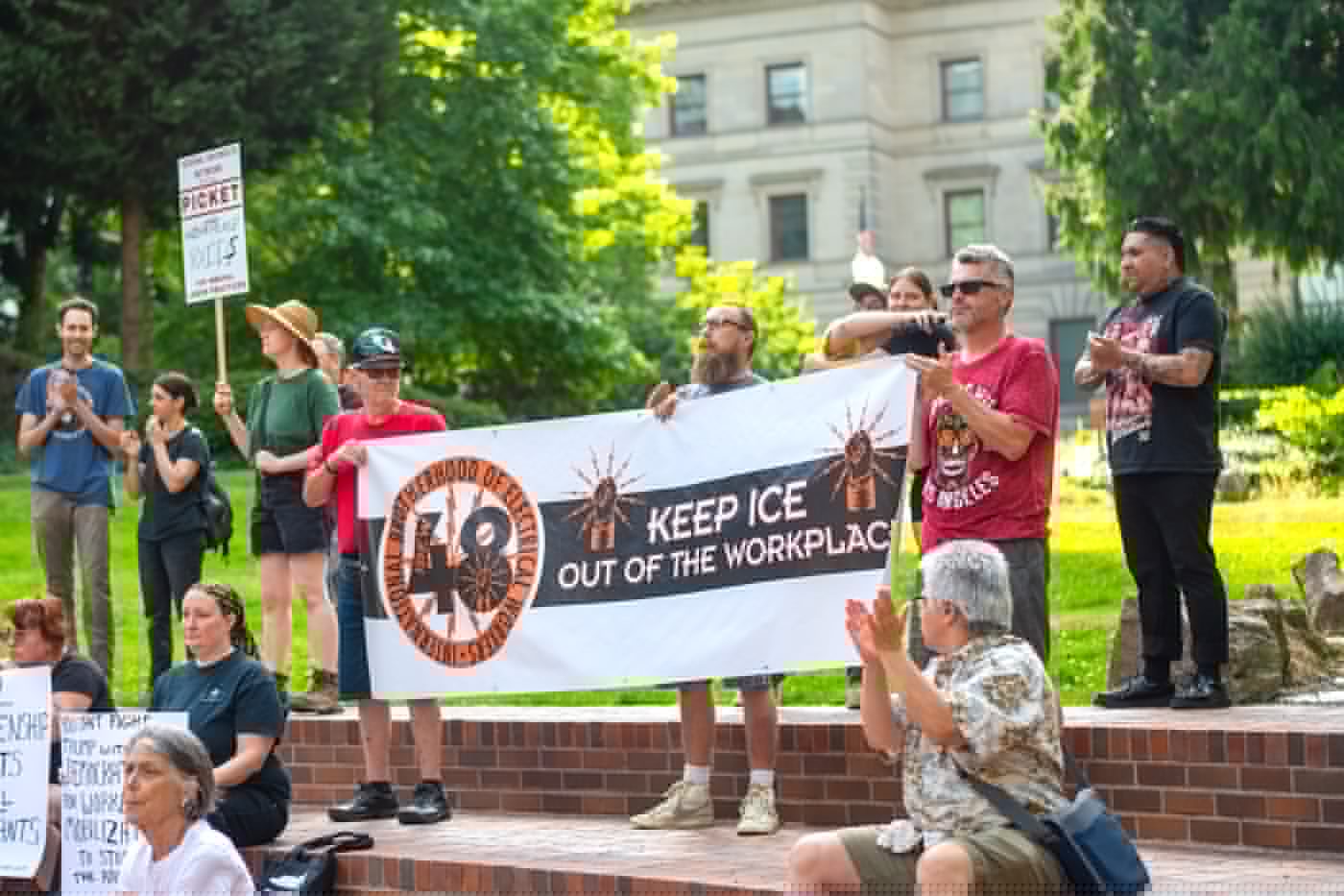 Comment on Portland unionists protest immigration raids by Rod Van Mechelen