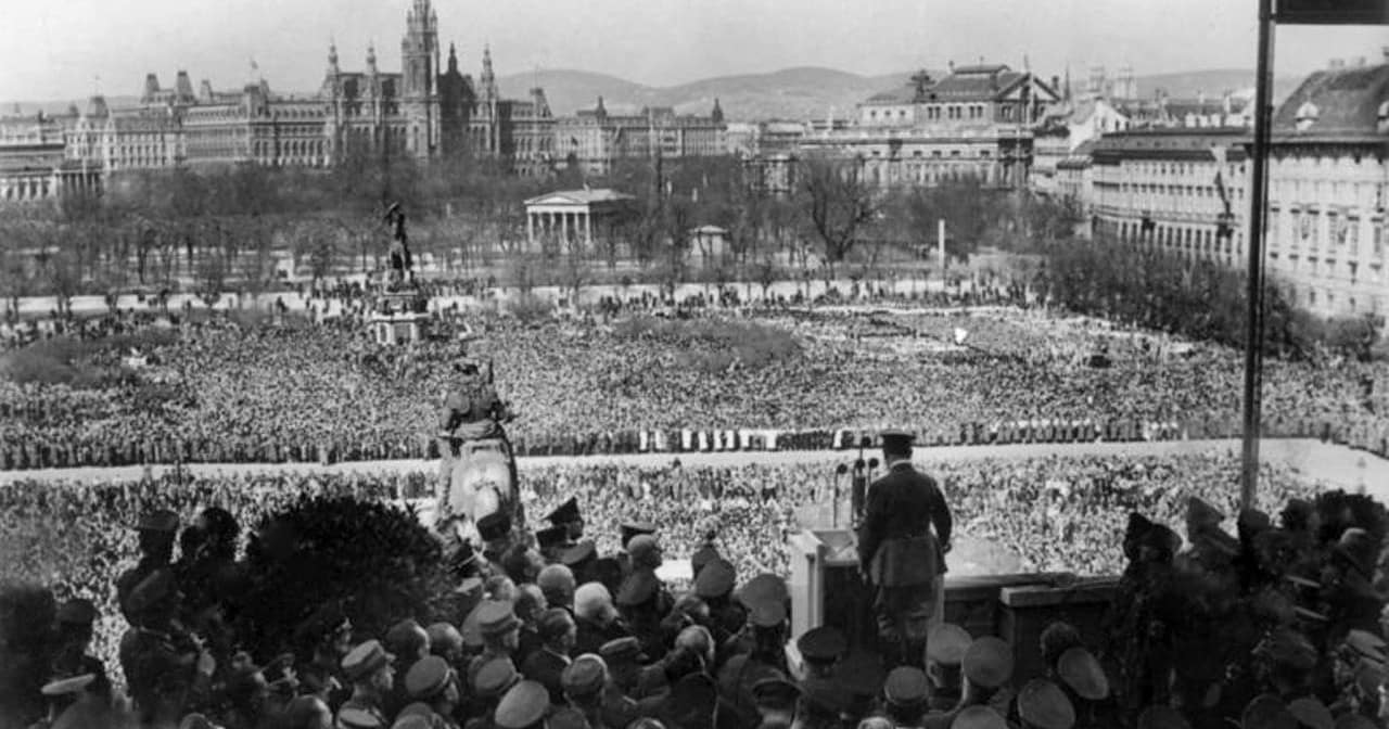 Friendship in the Shadow of Fascism