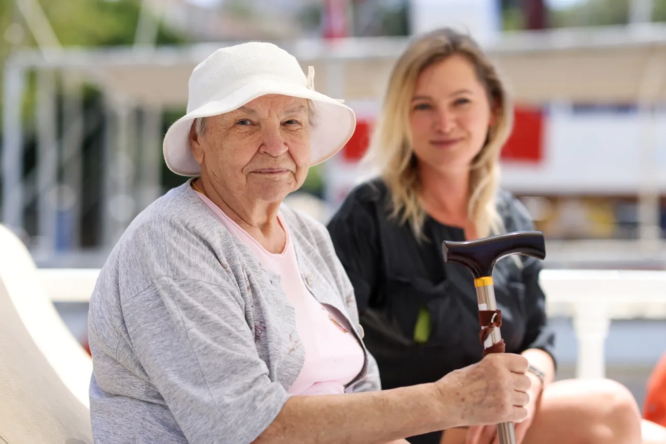 Ważne zmiany dla seniorów i opiekunów od 7 sierpnia. Zmienia się zakres pomocy świadczonej w domu