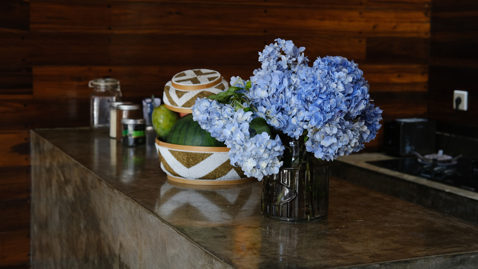 A Fruit Basket Isn't Just For Food. It's The Perfect Decluttering Storage Solution