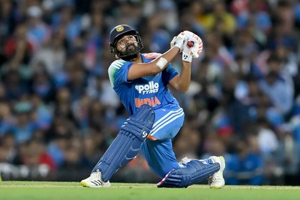“My wife is crying” - Rohit Sharma cuts cake for receiving Padma Shri amid IND vs NZ 2026 series [Watch]