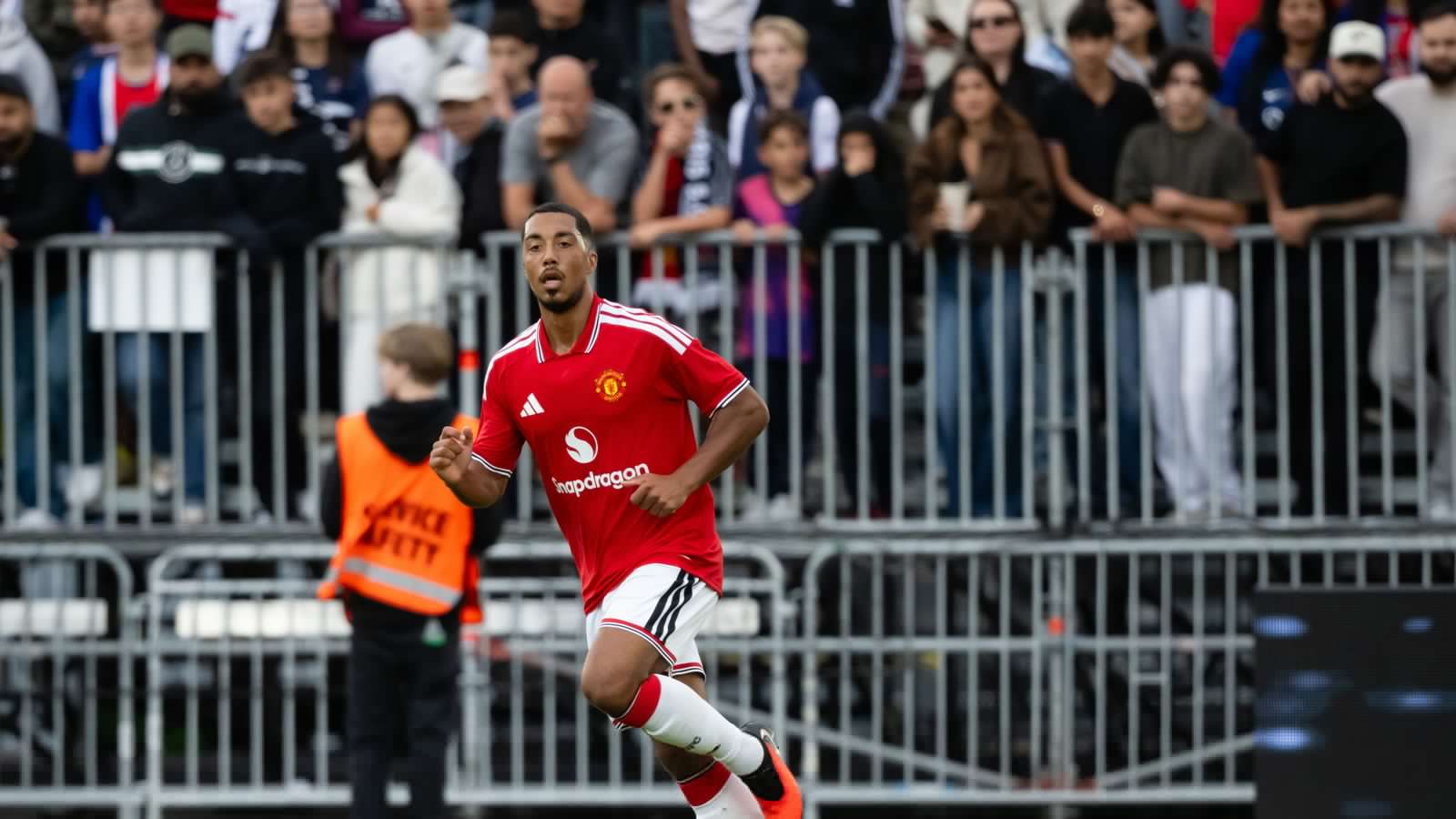 Tielemans segir að Manchester United sé stærra fé­lag en Aston Villa