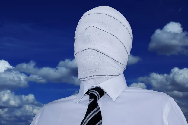 De estudiantes fantasma a candidatos 'fake': el fraude de identidad con IA