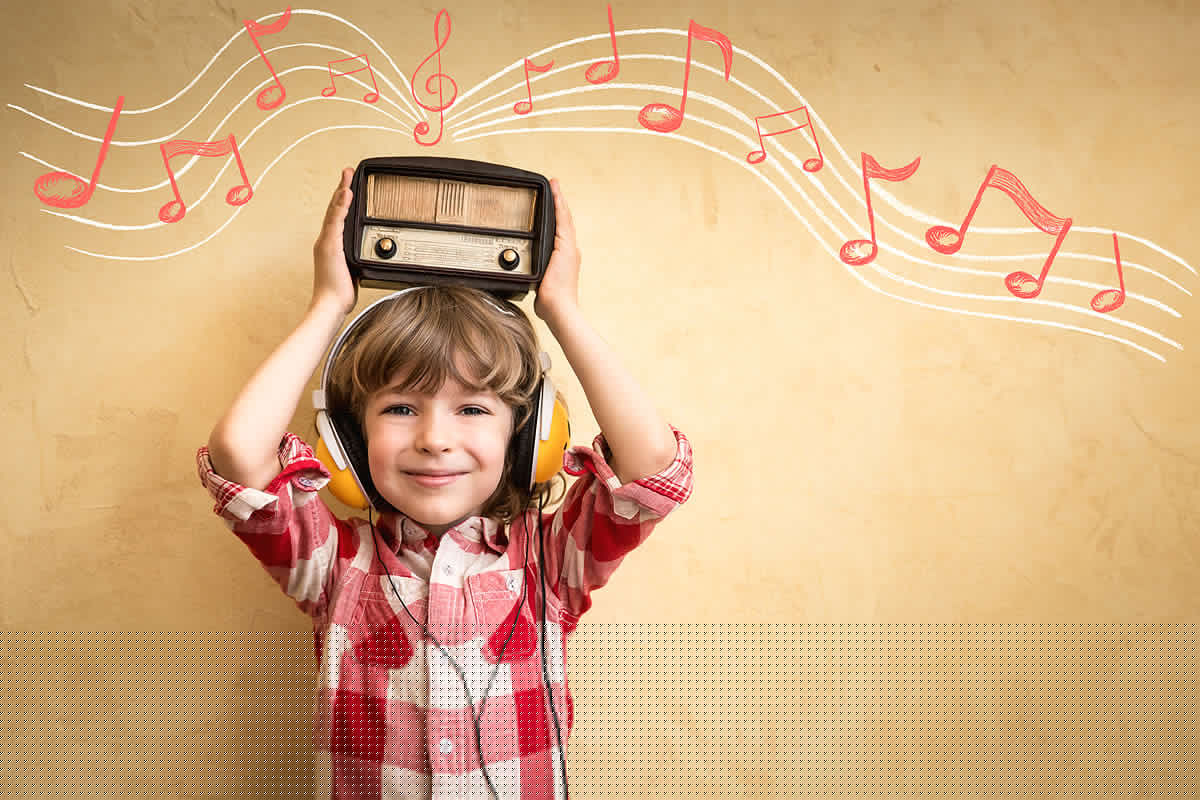 UMJESTO EKRANA DJECI DATI – RADIO (1) Ne traži potpunu pozornost, a potiče maštu