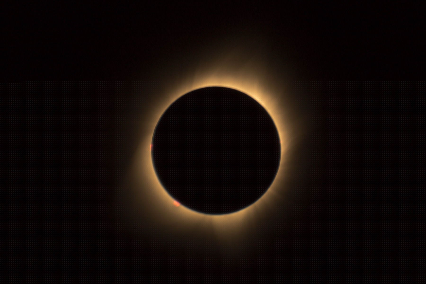 VIDEO: Prima eclipsă totală de soare vizibilă în Europa continentală după 27 de ani. Urmărește în direct fenomenul astronomic al anului