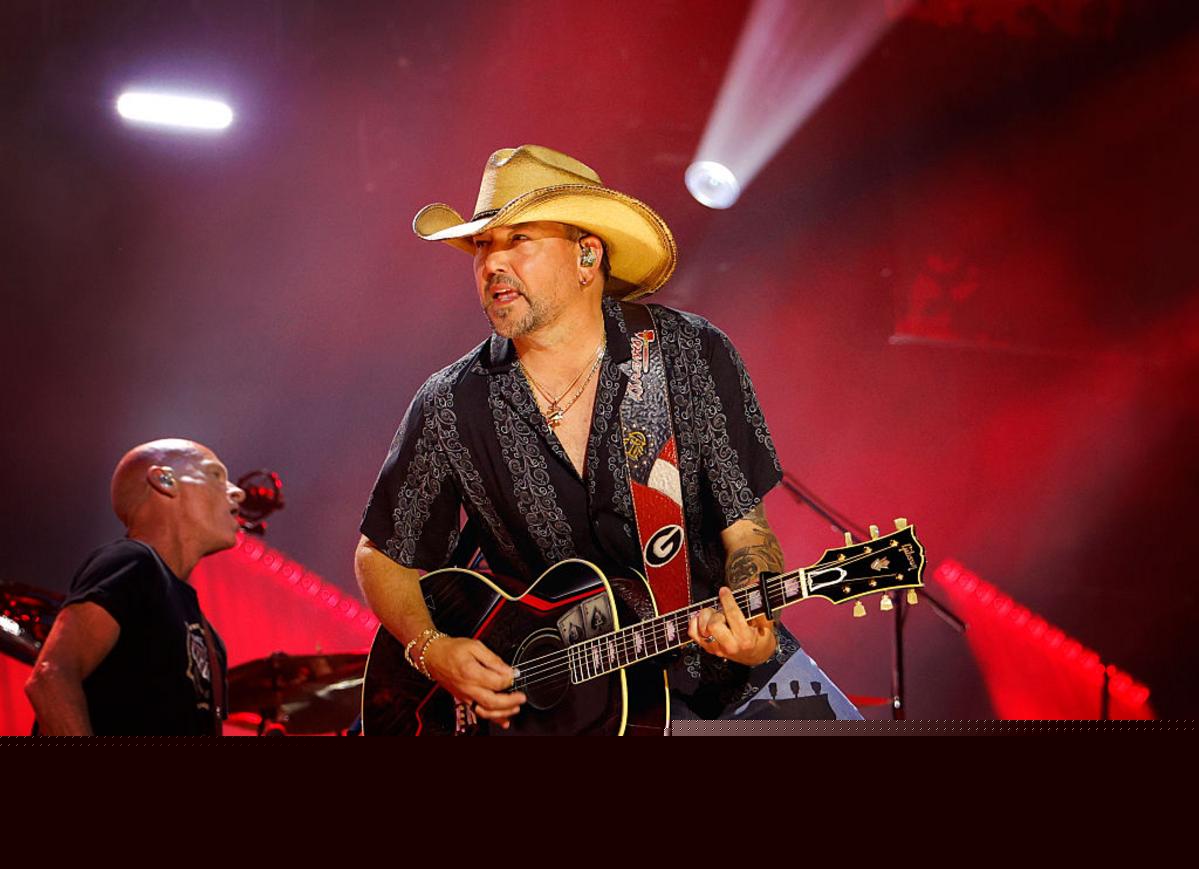 Jason Aldean Stops At Popular Bar In Bozeman