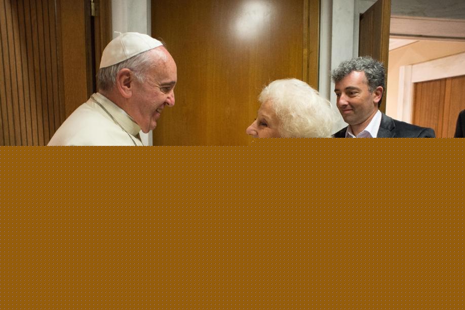 Commenti su Francesco preoccupato per i diritti umani in Argentina e Messico, riferisce Estela Carlotto di El Papa Francisco sus secretos y sus misterios, diccionario Bergogliano, preocupación por Argentina y Mexico, la curia contamina el lago Albano. | Infovaticana Blogs