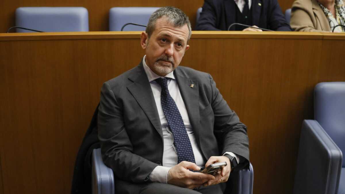 Il procuratore Lo Voi scrive alla Camera: “Le chat di Delmastro e Caroccia sono fondamentali per l’indagine”