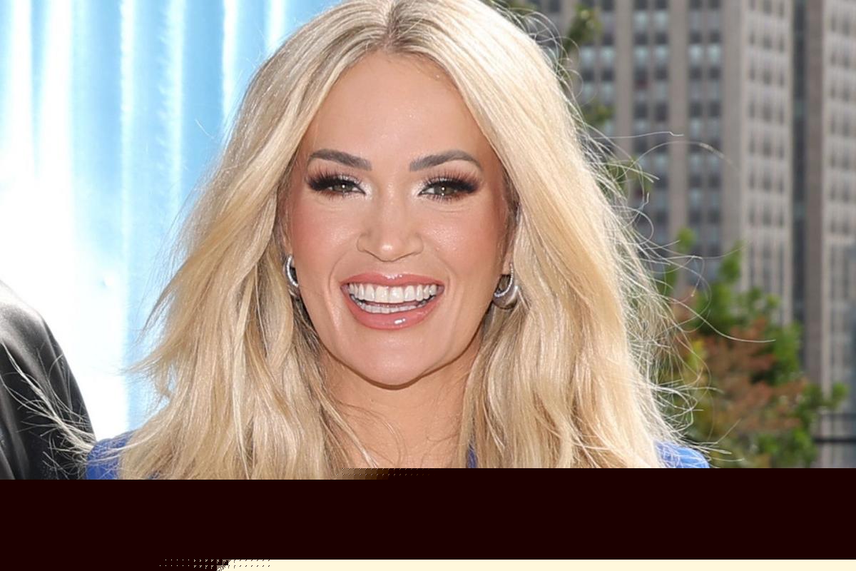 Carrie Underwood Returns to 'SNF'