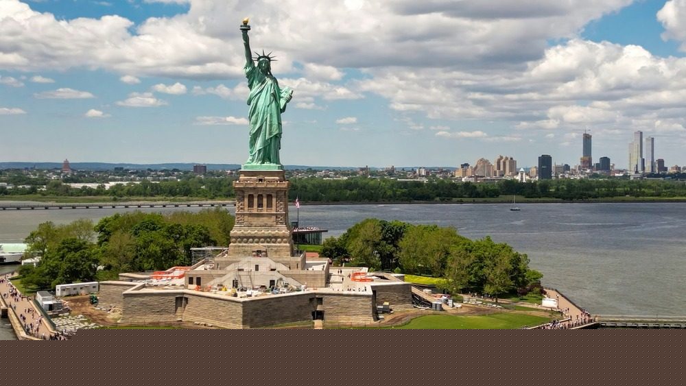 Captain arrested following boat capsize near Statue of Liberty that killed woman and baby
