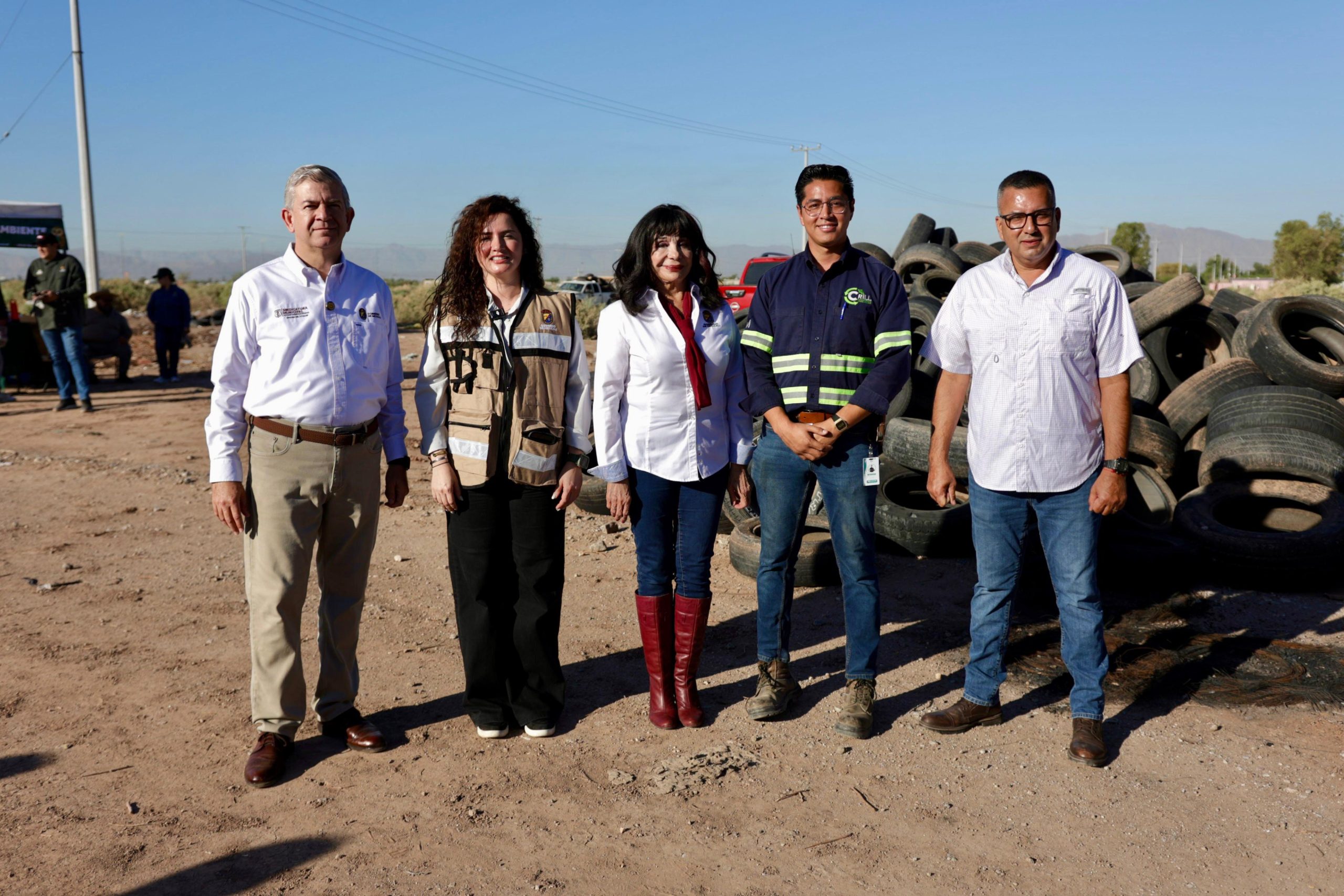 Alcaldesa Norma Bustamante encabeza jornada de recolección de llantas en Mexicali