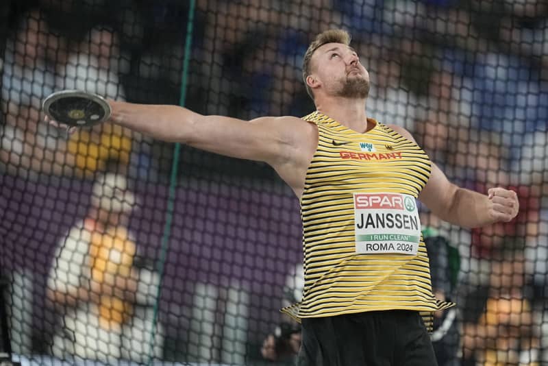 Two Germans and a French athlete sanctioned by AIU over betting rules