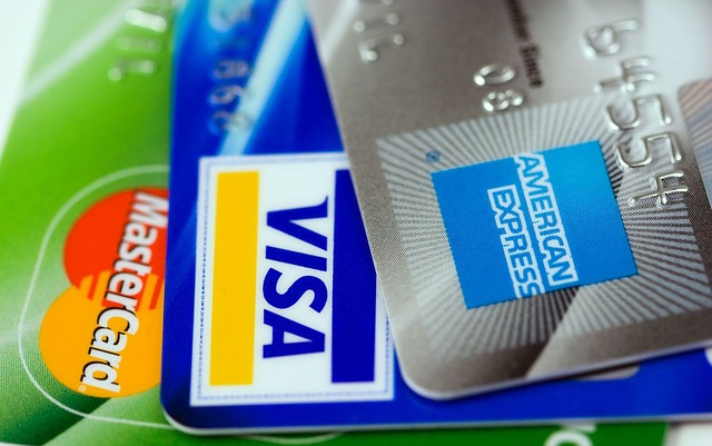 KBW Sticks with $371 PT for American Express (AXP)