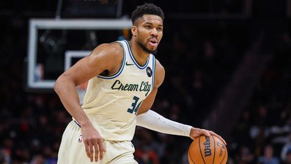 Why Warriors Have Best Package for Giannis Among Shams' 4 Strong Suitors