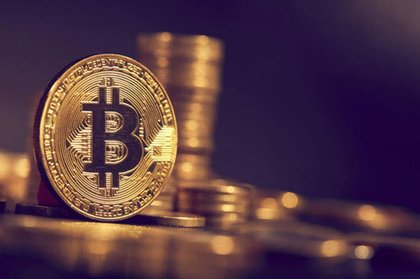 Bitcoin tumbles by whooping 5.9% – Will it drop to $75,000?