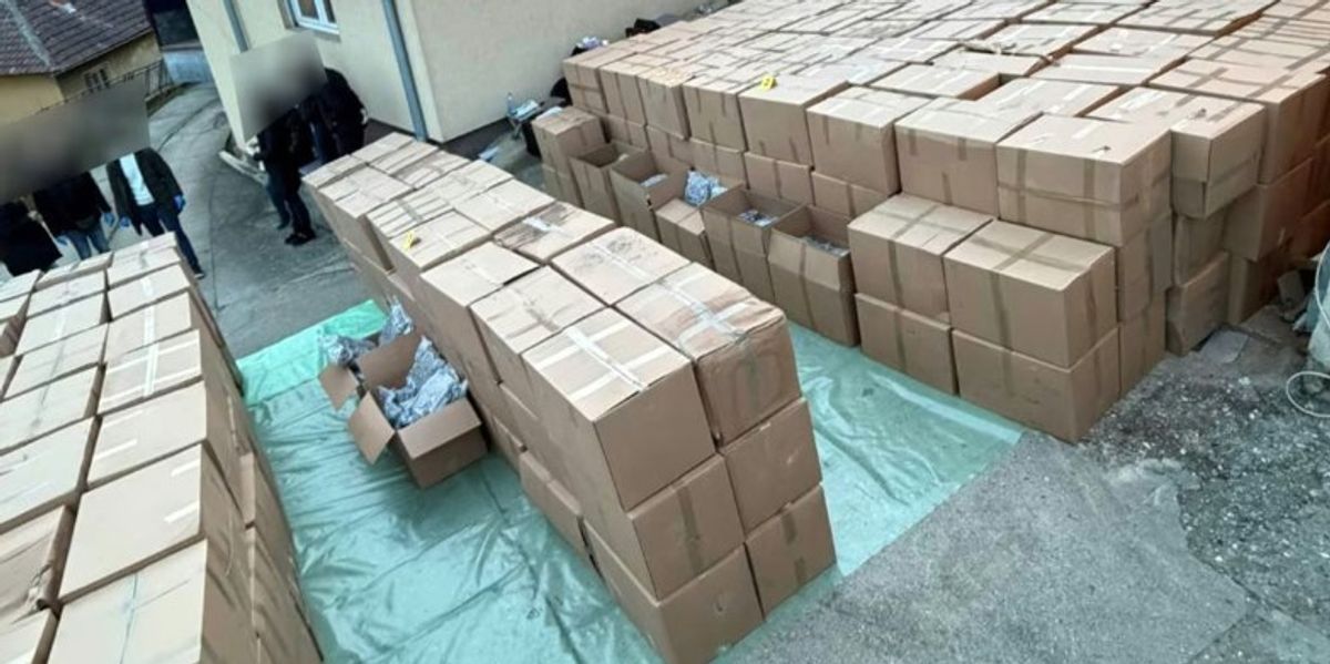 Policia në Serbi konfiskon pesë tonë marihuanë