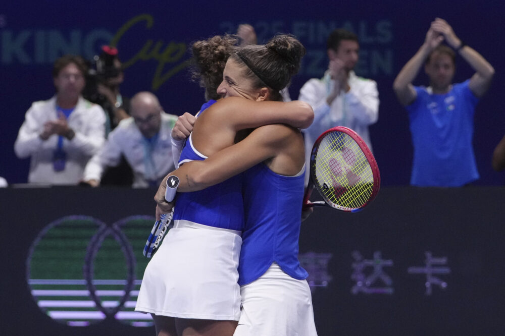 Dove vedere in tv Errani/Paolini-Kato/Stollar, WTA Pechino 2025: orario finale, programma in chiaro, streaming