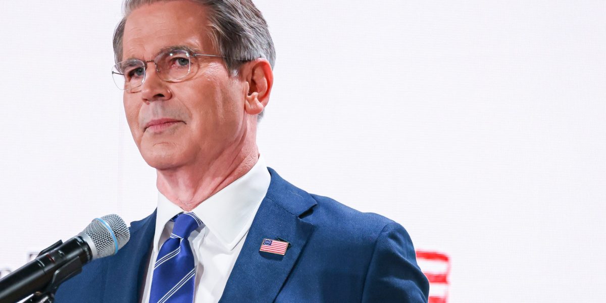Bessent accuses Carney of ‘virtue signaling’ after his big speech at Davos, with divorce between Canada and America in the air