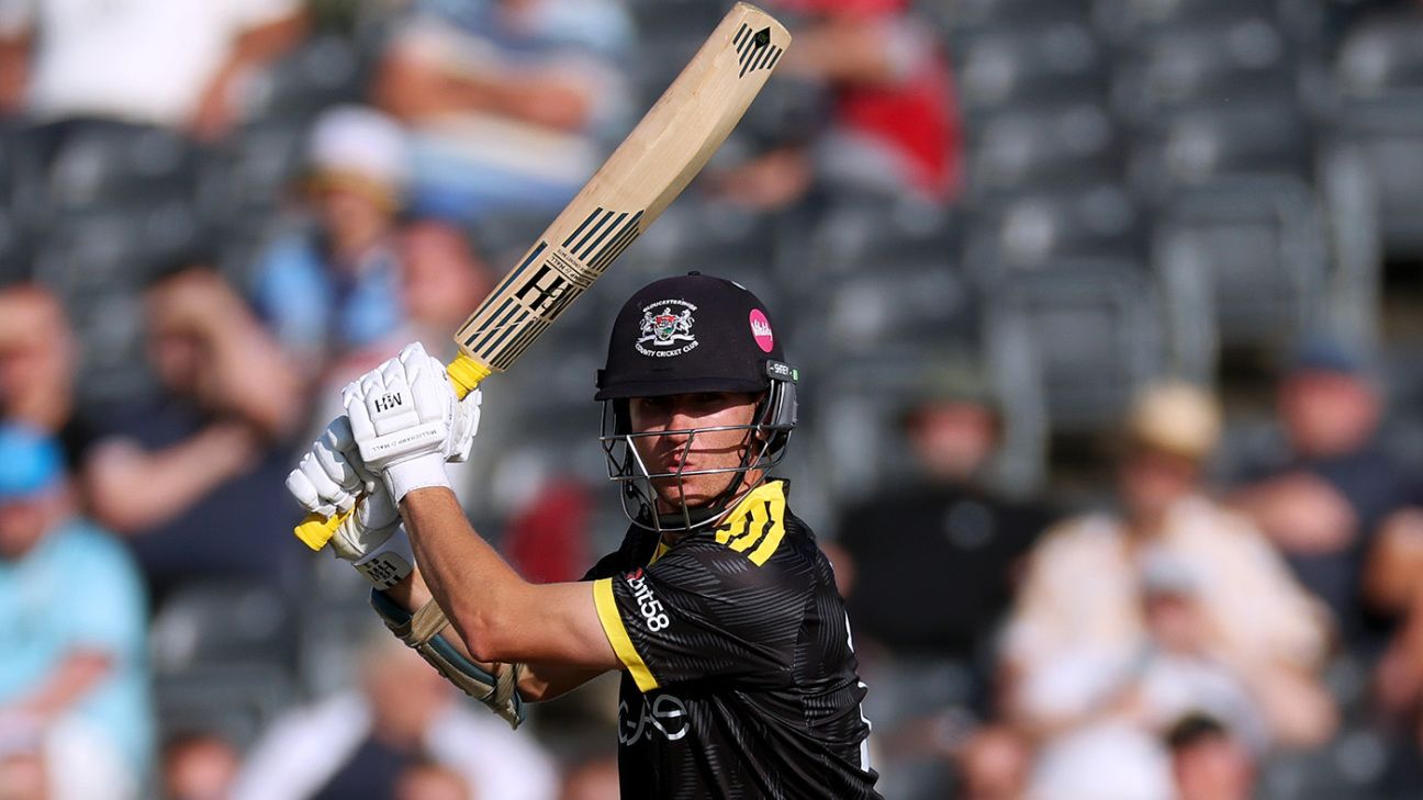 James Bracey's hard-hitting hundred leads Gloucestershire win