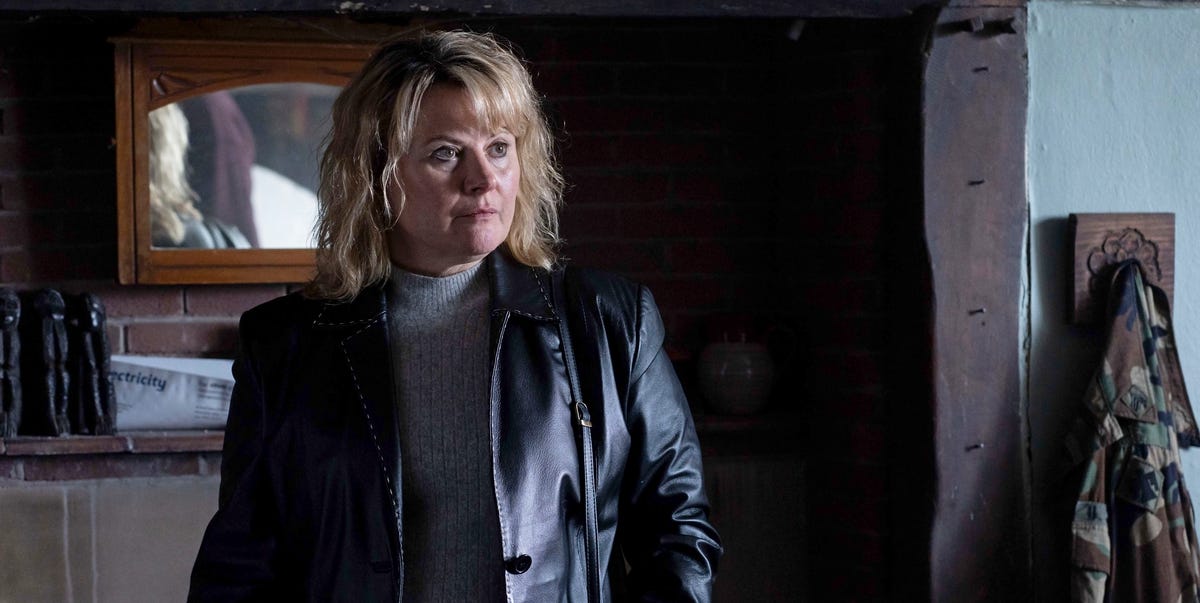 Near-perfect "extraordinary" drama confirms new adaptation with Sherwood and Slow Horses stars