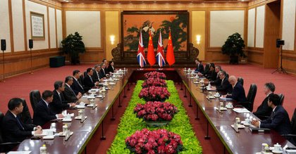 In Beijing, British Prime Minister Sees ‘Huge Opportunities’