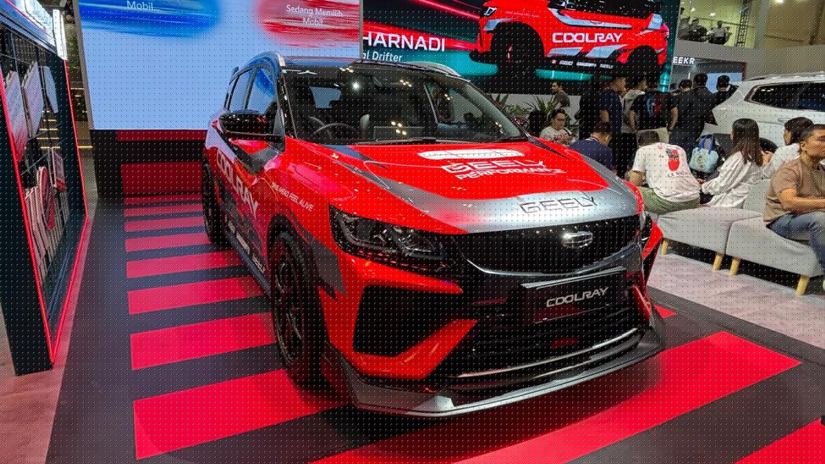Pesona Geely Coolray Bergaya Racing Style di GIIAS 2026